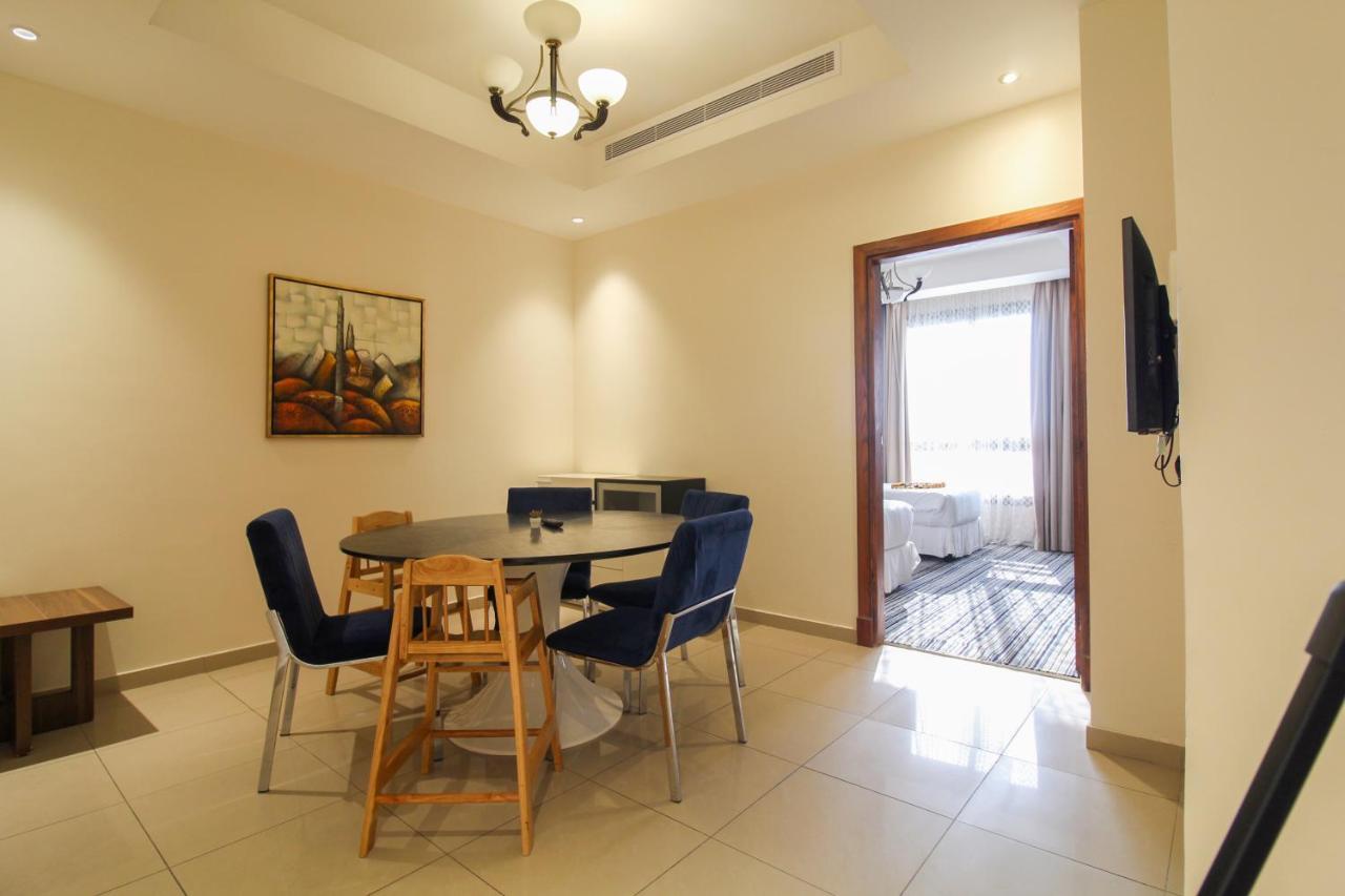 Friesian Hotel Suites Jiddah Esterno foto
