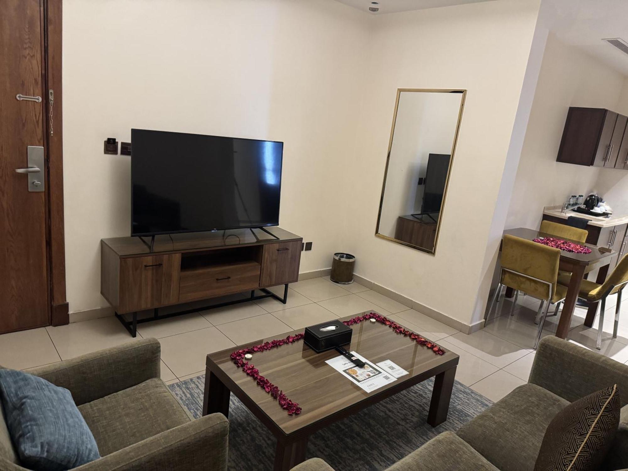 Friesian Hotel Suites Jiddah Esterno foto